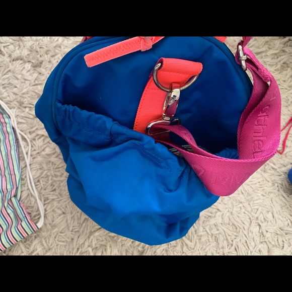 Ivivva Athletica Lululemon Duffle Bag - Picture 9 of 9